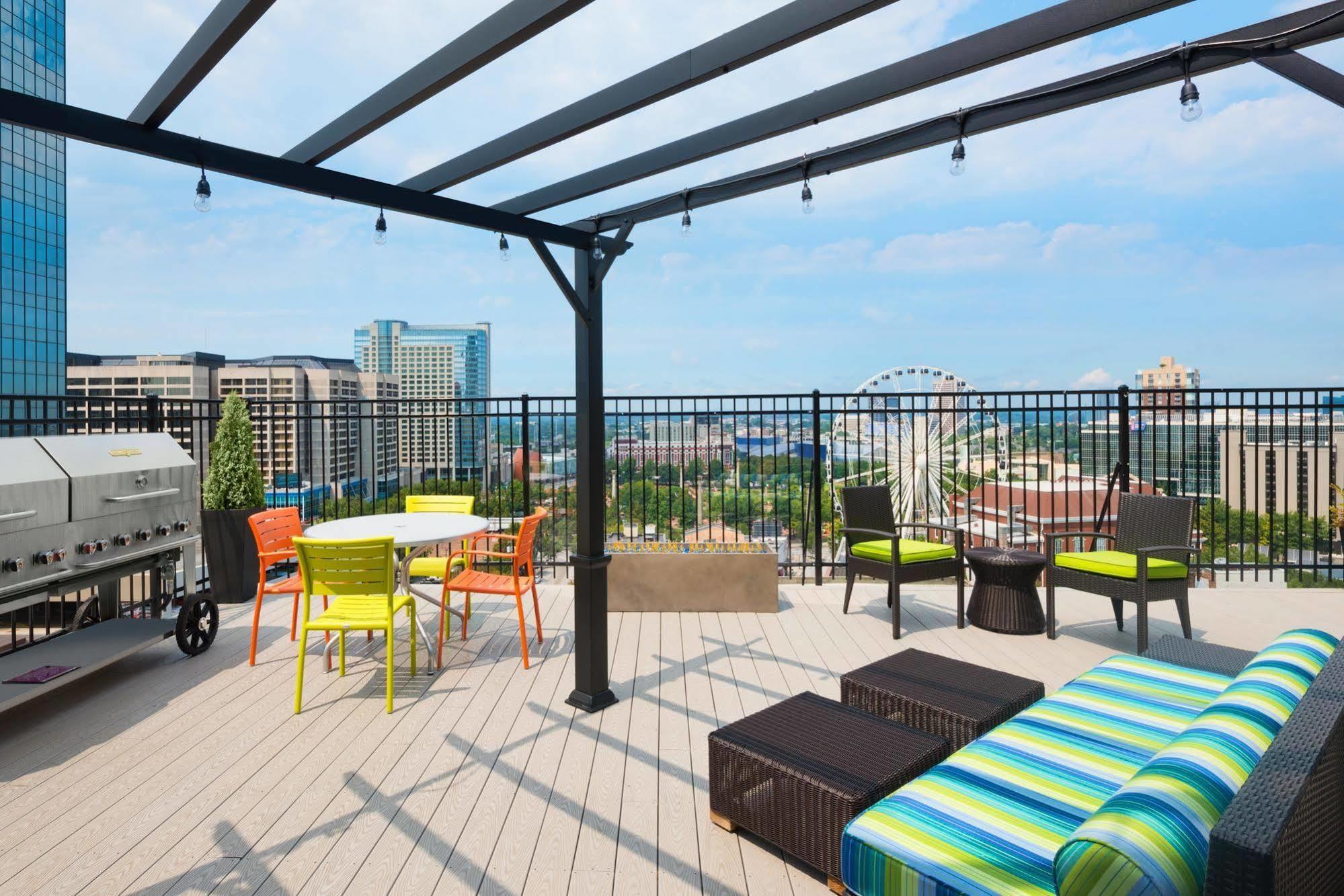 Home2 By Hilton Downtown 3*